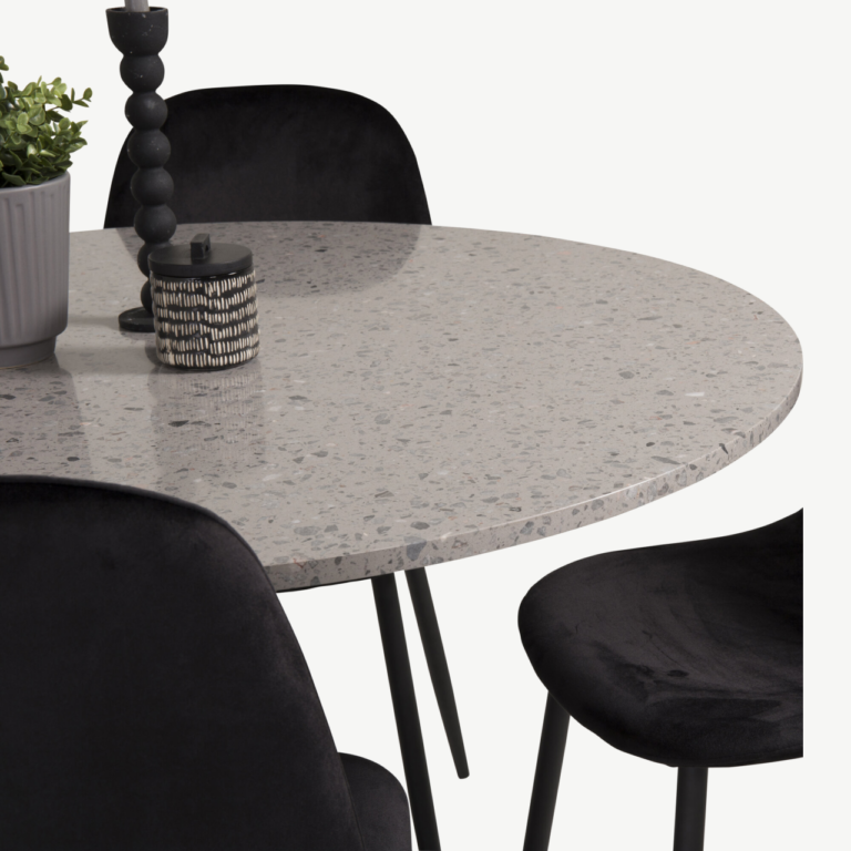 Razzia ümmargune terrazzo söögilaud ja mustad velvetist toolid - GR19142
