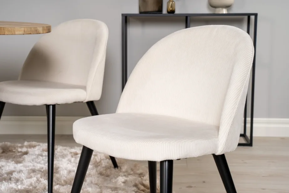 Ümmargune tiigipuust söögilaud Cirebon kreemide Velvet toolidega (4 tk), mustad metalljalad, ø100 cm, GR19341 – 8