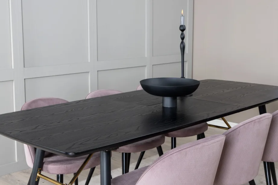 Pikendatav must söögilaud Gold tammevineeriga ja tolmuroosad sametist toolid, GR19443 – 7