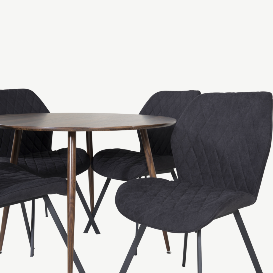 Ümmargune söögilauakomplekt Plaza pähkliviimistlusega, 4 musta tooliga Gemma sarjast, GR19675 – 2