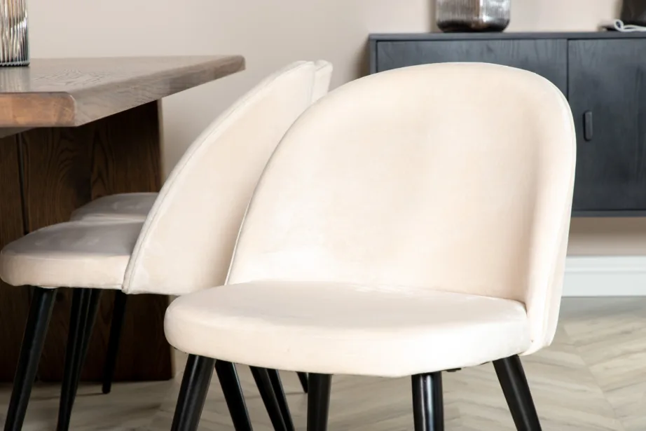 Pikendatav suitsutatud tammest söögilaud Logger ja 6 beežide sametpolsterdatud tooliga, GR19772 – 7