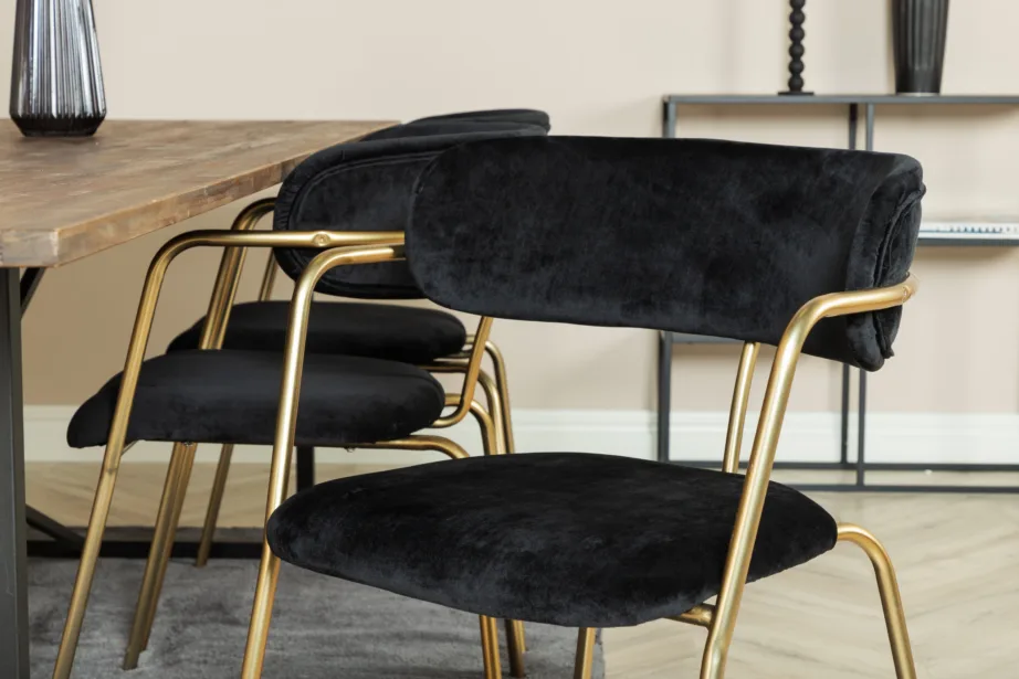 Tiigipuust söögilauakomplekt Padang ja 6 musta sametist Arrow tugitooli (kuldsete jalgadega), GR19787 – 7