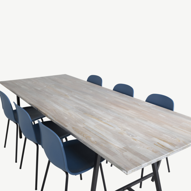 Hallist tiigipuidust söögikomplekt Jepara: suur söögilaud (250x100 cm) ja sinised Arctic toolid (1 laud, 6 tooli) - GR19813