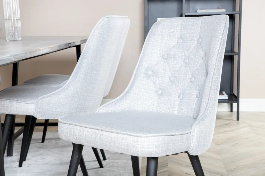 Jepara ristkülikukujuline tiigipuust söögilaud ja helehallide polsterdatud toolidega komplekt (6-le, terasjalgadega), GR19818 – 7