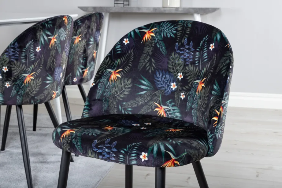 Polar valge söögilauakomplekt musta sametkattega lillemustriliste toolidega, GR20078 – 7