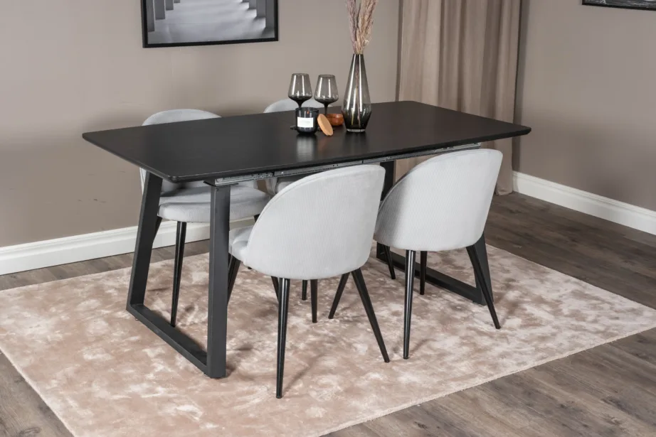 Ristkülikukujuline söögilauakomplekt Inca musta lauaplaadi ja helehallide velvettoolidega, GR20340 – 6