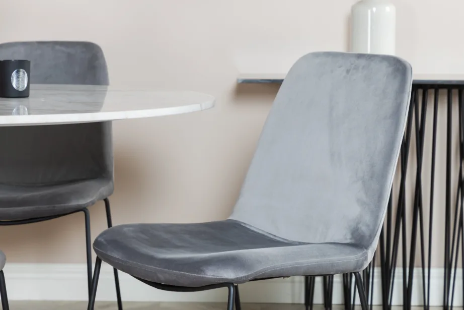 Estelle ümmargune marmorviimistlusega söögilauakomplekt hallide samettoolidega Muce, GR20470 – 4