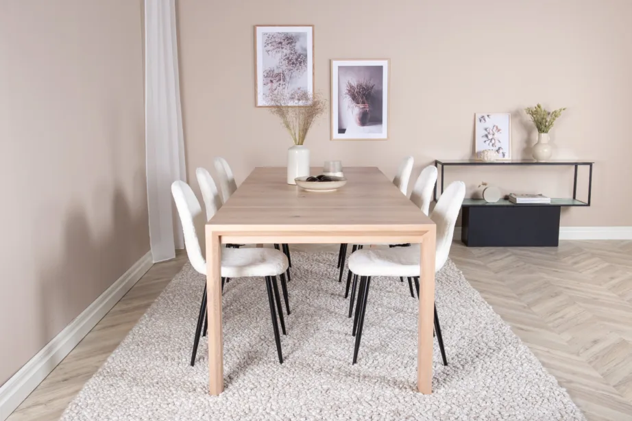 Pikendatav tammest söögilaud Slider valgeks peitsituna ja Polar söögitoolidega (valge buklee), GR20538 – 5