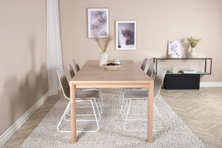 Pikendatav tammepuidust söögilaud Slider ning valge peitsiga rotangist toolid Cirebon, GR20740 – 5