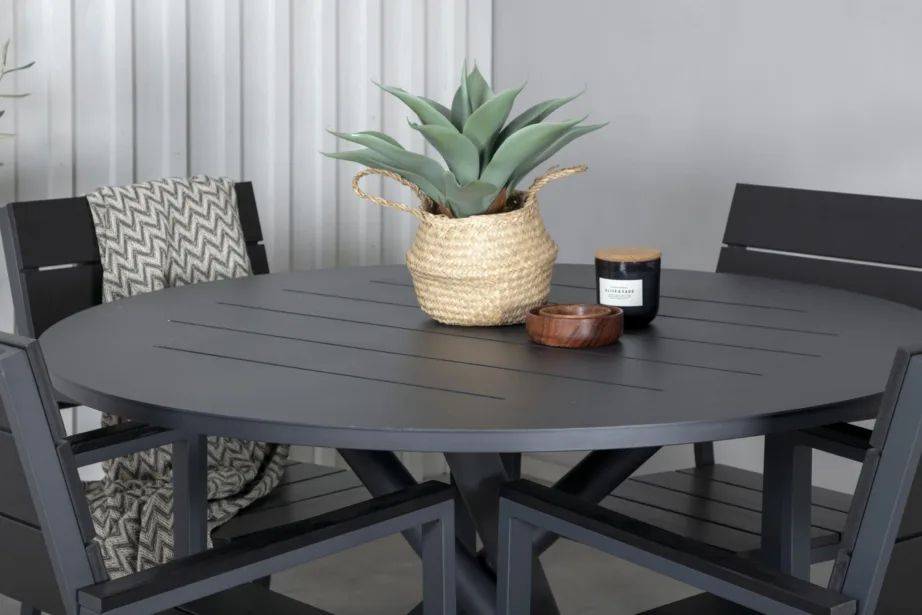 Alma ümmargune must aiamööblikomplekt alumiiniumist lauaga (ø120 cm) ja puitplastkomposiidist virnastatavate toolidega, GR21281 – 6