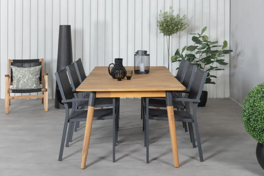 Akaatsiapuidust söögilaud Julian ja 6 musta alumiiniumraamiga Copacabana aiatooli, GR21324 – 5