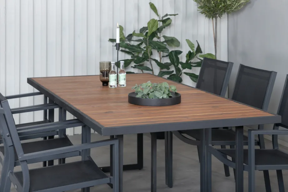 Ristkülikukujuline aiamööbli komplekt Khung – aktsiapuidust laud ja 6 musta virnastatavat tooli, GR21488 – 7