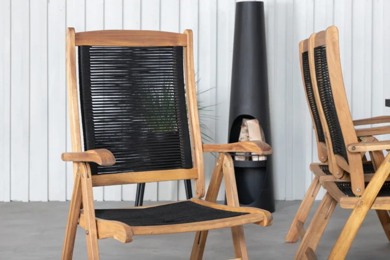 Akaatsiapuidust ja musta terasraamiga aiamööbli komplekt Khung (ristkülikukujuline laud 200x100 cm, 6 musta polüesterköiega tooli) - GR21499