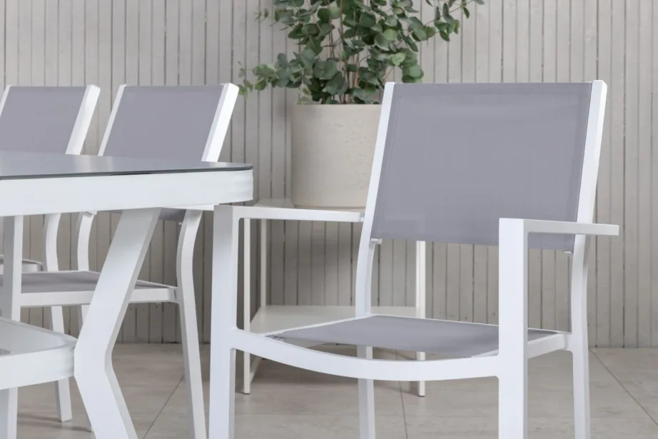 Virya ristkülikukujuline valge aiamööblikomplekt halli mattklaasiga ja Copacabana toolidega, GR21537 – 7
