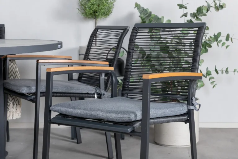 Ümmargune aiamööbli komplekt Parma (laud ø140cm, must alumiinium, hall Aintwood, 1 laud + 6 Dallas tooli) - GR21723
