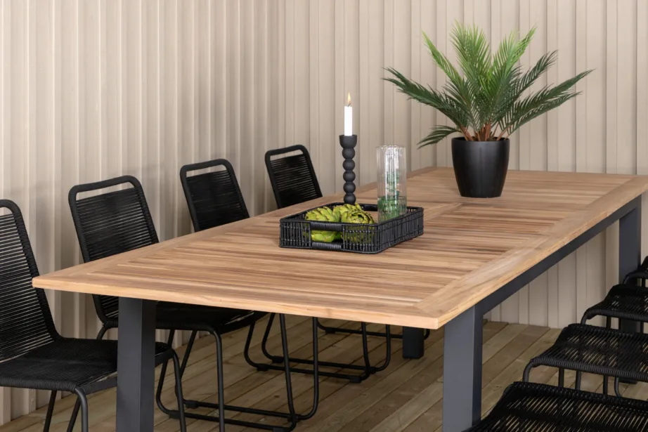 Laiendatav tiigipuust söögilaud Panama mustade Lindos toolidega (8 tooli, 220–324 cm), GR21759 – 9