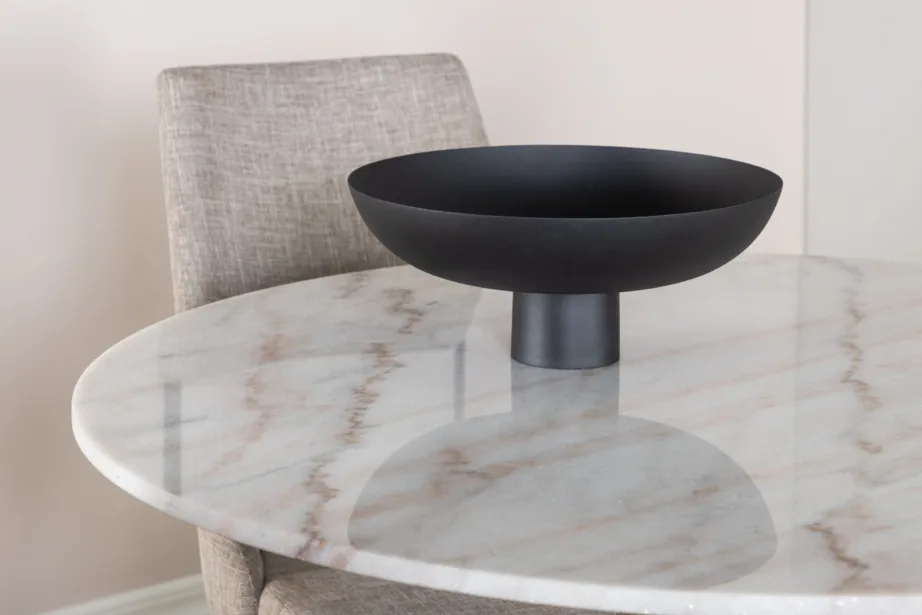 Estelle ümmarguse marmorlauaplaadiga söögigrupp ja helehallid polsterdatud toolid Leone, GR22000 – 5