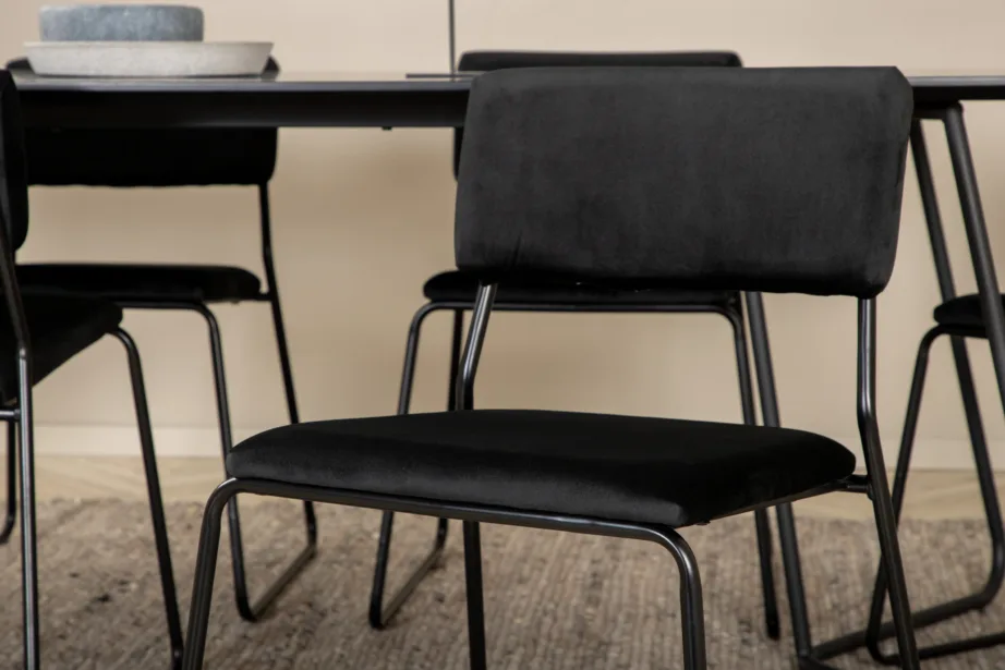 Petra söögilaud (must spoon, 190×90 cm) ja Kenth tool (must samet, terasraam), GR22095 – 7