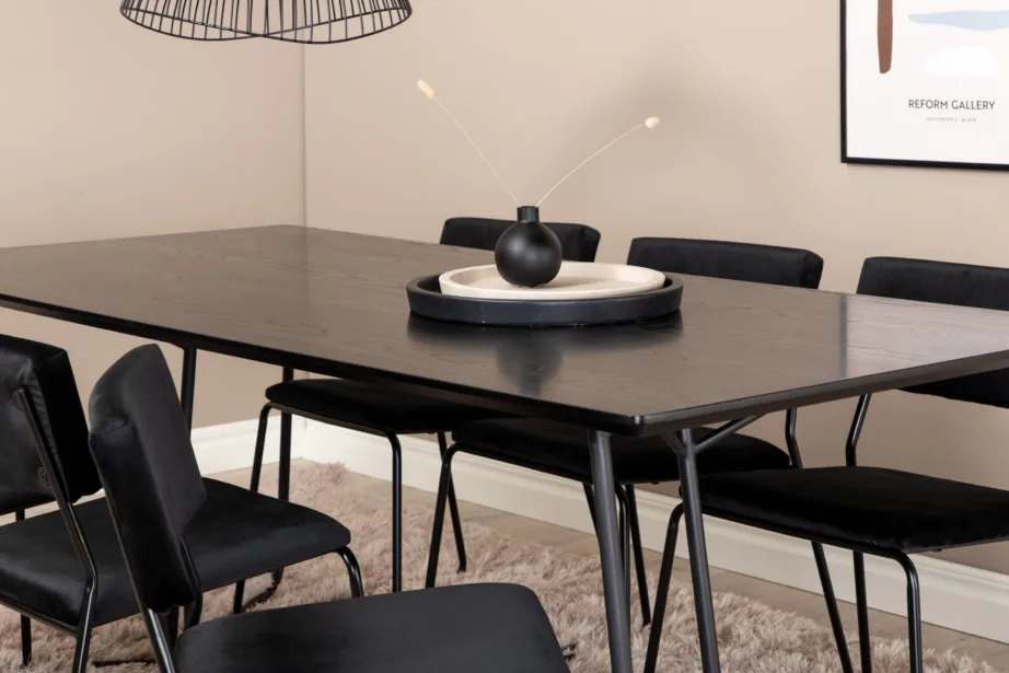 Petra söögilaud (must spoon, 190×90 cm) ja Kenth tool (must samet, terasraam), GR22095 – 9