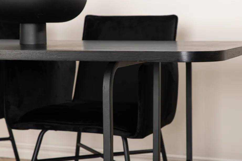 Must ristkülikukujuline söögitoakomplekt Uno lauaga ja nelja pehme sametist Petra tooliga, GR22156 – 11