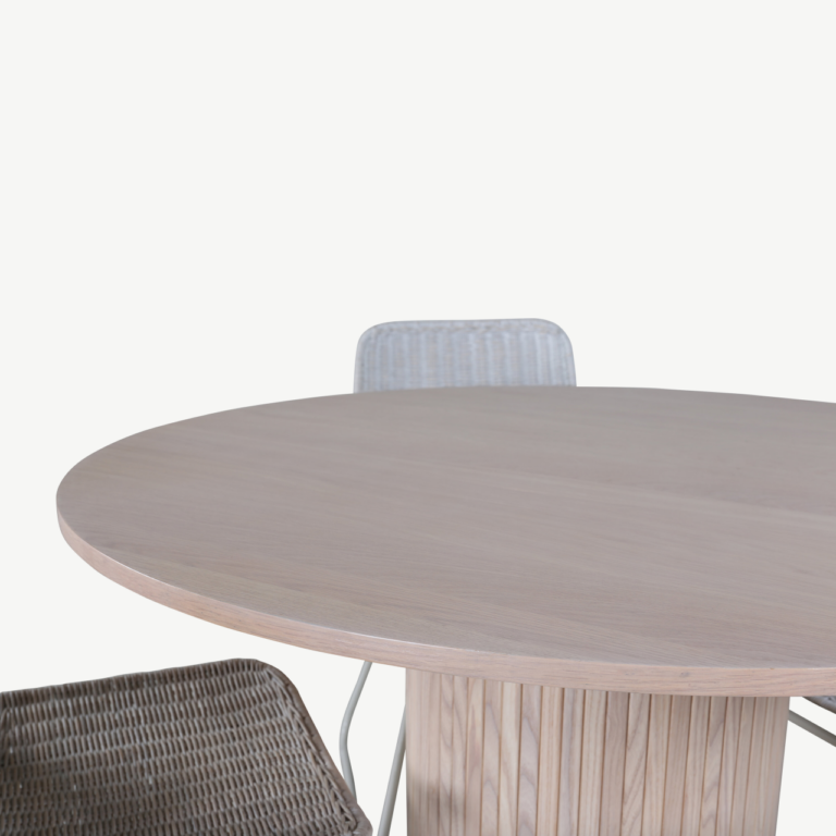 Ümmargune söögilaud Bianca valge peitsiga, 110cm + rotangist tool - GR22212
