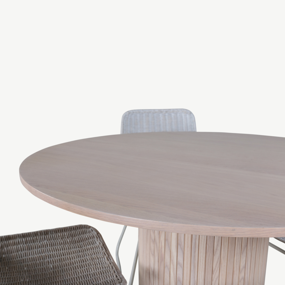 Ümmargune söögilaud Bianca valge peitsiga, 110cm + rotangist tool, GR22212 – 2