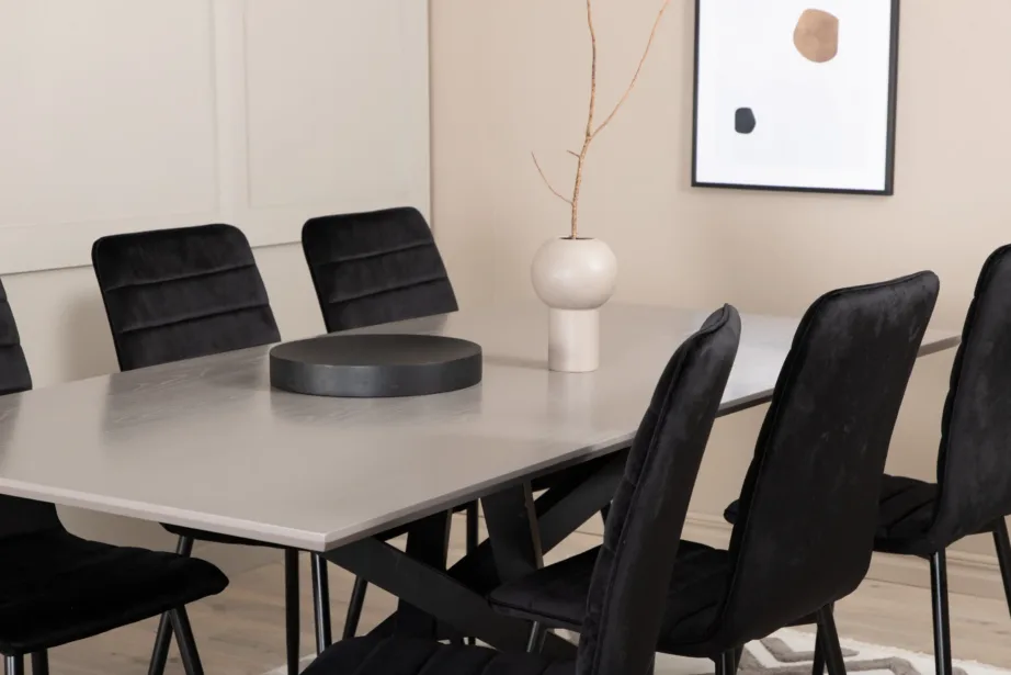 Hall ristkülikukujuline söögilaud Piazza ja mustad sametist Windu toolid, GR22267 – 7