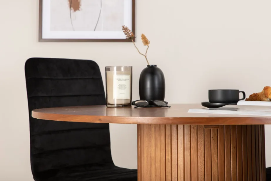 Ümmargune söögilauakomplekt Bianca pähklivineeriga ja mustade sametist toolidega Windu (1 laud + 4 tooli), GR22496 – 9