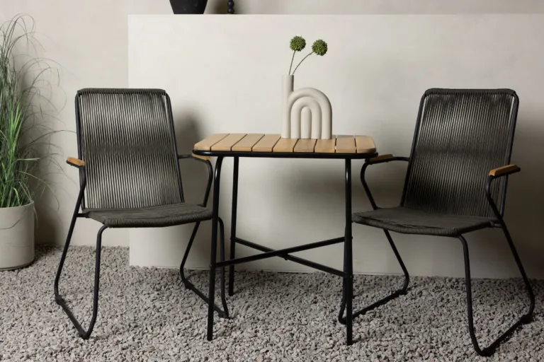 Ristkülikukujuline terrassimööbli komplekt Holmbeck (akaatsiapuit, must teras, 2 tooli) - GR23385