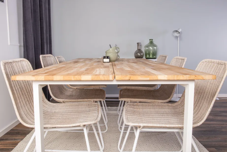 Tiigipuust ristkülikukujuline söögikomplekt Cirebon (200×90 cm, 6 valget rotangist tooli), GR814 – 8