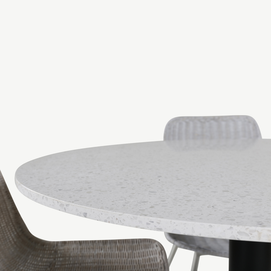 Ümmargune terrazzo söögilaud Razzia valgete rotangtoolidega Cirebon sarjast (ø106 cm), GR826 – 4