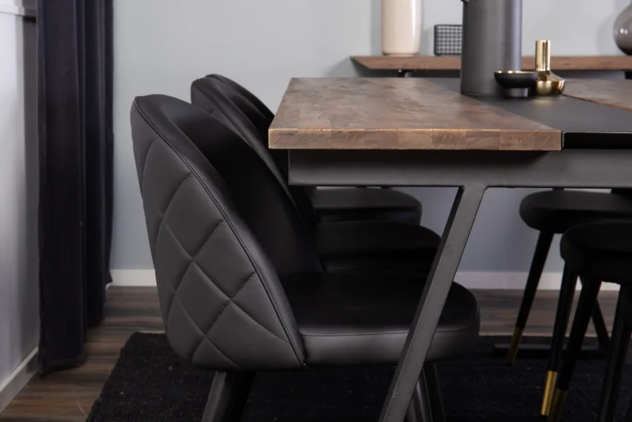 Jakarta ristkülikukujuline tiigipuu söögitoakomplekt mustade terasjalgade ja kuue musta kunstnahktooli (kuldsete detailidega), GR885 – 6