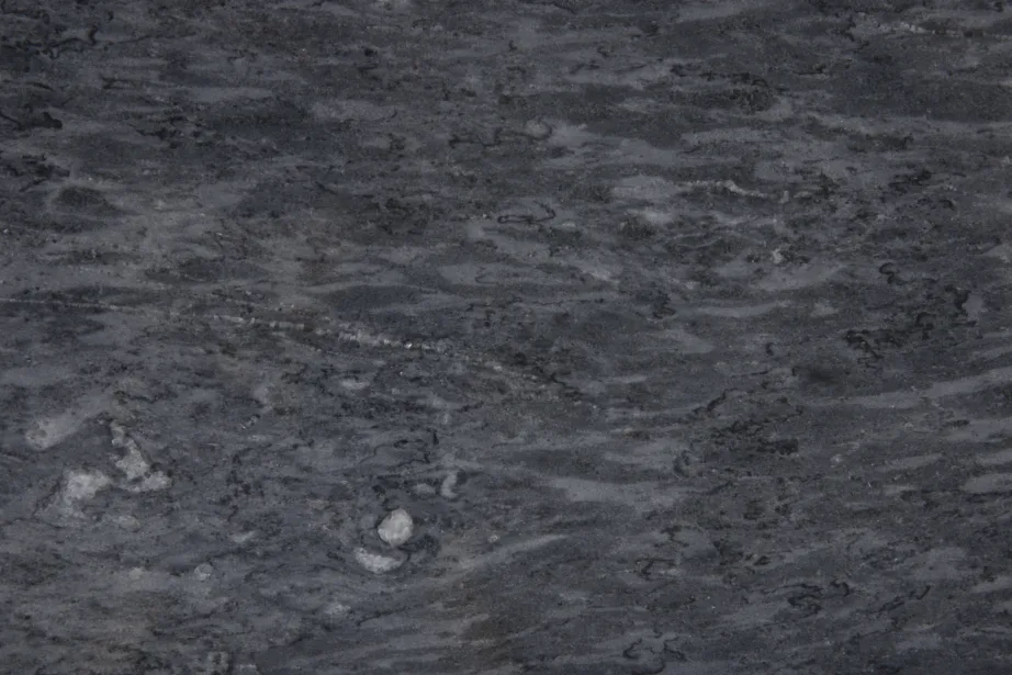 Estelle ümmargune söögikomplekt – tumehall marmorlauaga laud ja helehallid sametist toolid kuldsete jalgadega, GR950 – 6