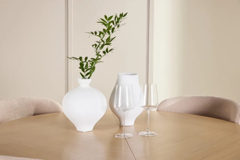 Hele ümmargune pikendatav söögilauakomplekt Strada lauaga ja 4 beeži buklee tooliga (Astoria), GR24745 – 10