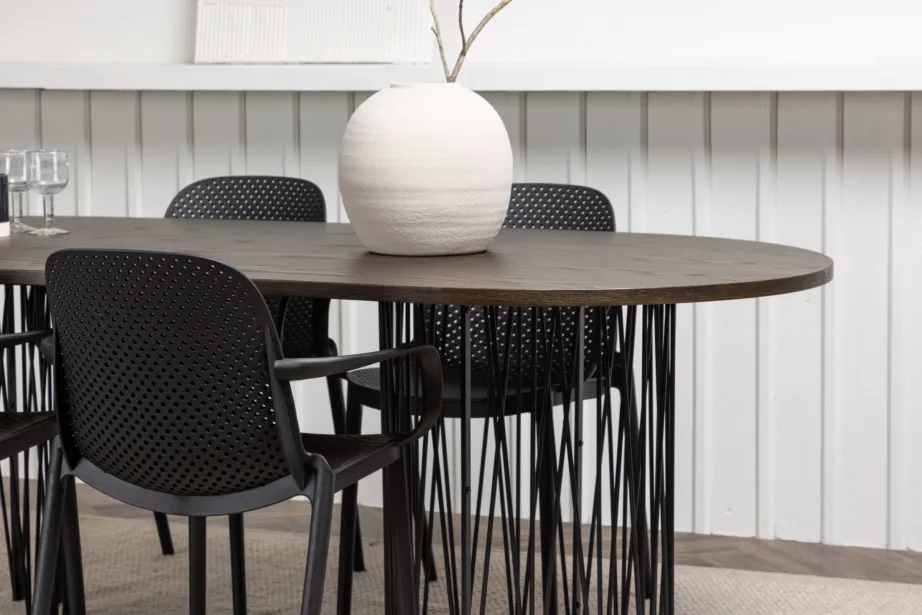 Industriaalstiilis mokka spooniga ovaalne söögilaud Stone ja must plastiktool Baltimore, GR23035 – 9