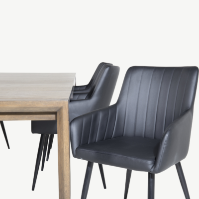 Laiendatav tamme viimistlusega söögilaud Slider ja mustad Comfort toolid - GR23962
