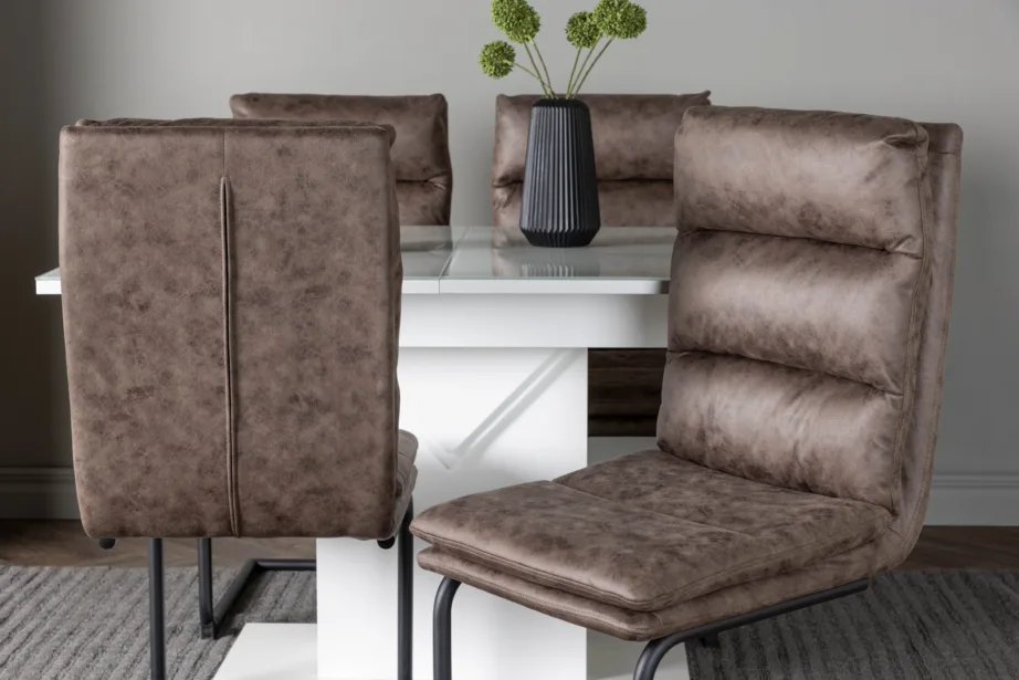 Laiendatav valge klaasiga söögilaud Pluto ja pruunid mikrokiudkattega Zizo toolid, GR23601 – 6