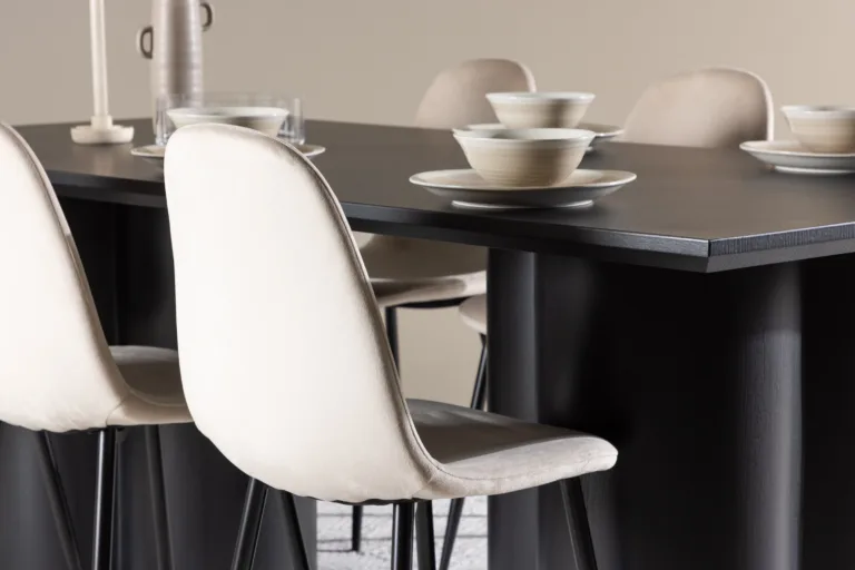 Modernne söögikomplekt Olivia laud ja Polar toolid (must MDF, beež samet, 6 inimesele) - GR24595
