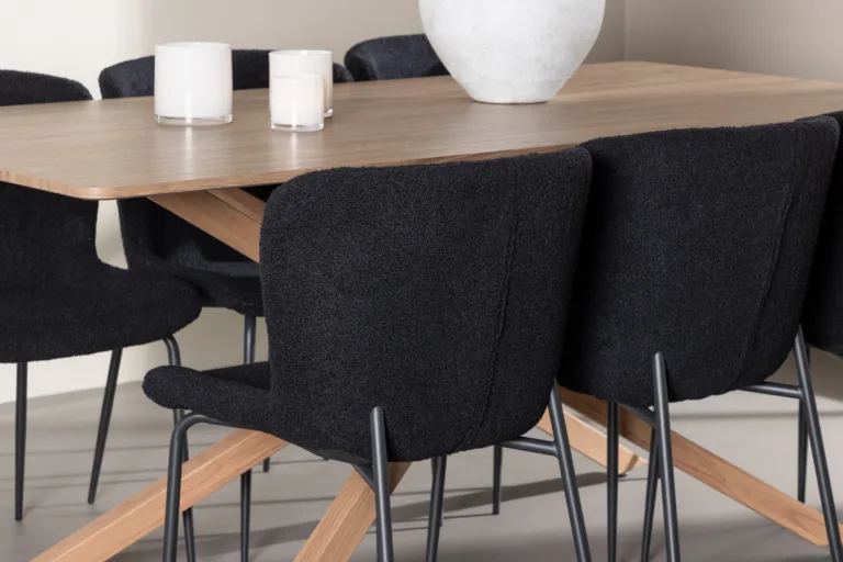 Mokkatoonis ristkülikukujuline söögilauakomplekt: laud 180 × 90 cm ja 6 musta buklee kangaga tooli (Piazza, Modesto) - GR24515