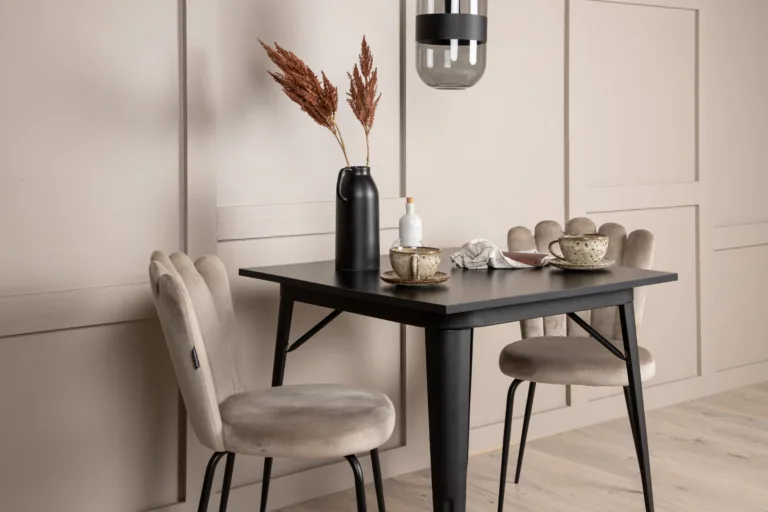 Must MDF söögilaud Tempe ja beež velvetist tool Limhamn, 2 tk - GR23002
