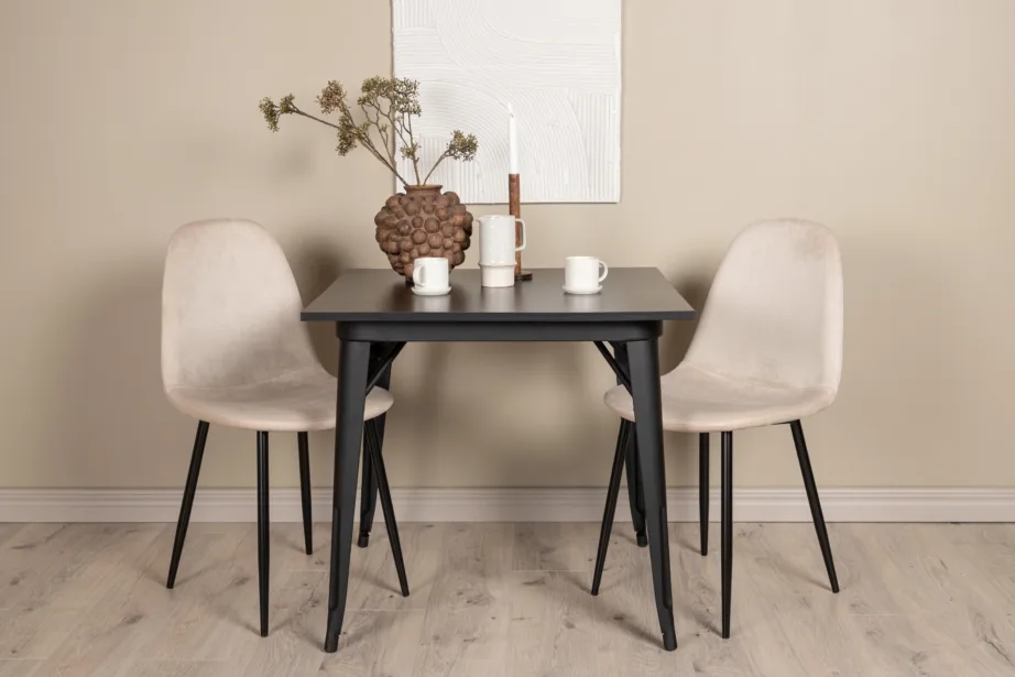 Must ristkülikukujuline söögilaud Tempe kahe beeži velvetist tooliga, GR22938 – 8
