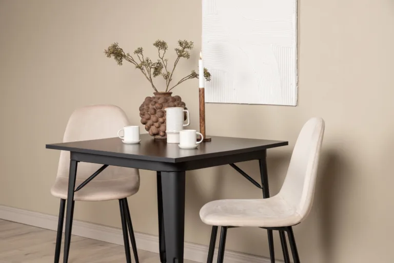 Must ristkülikukujuline söögilaud Tempe kahe beeži velvetist tooliga - GR22938