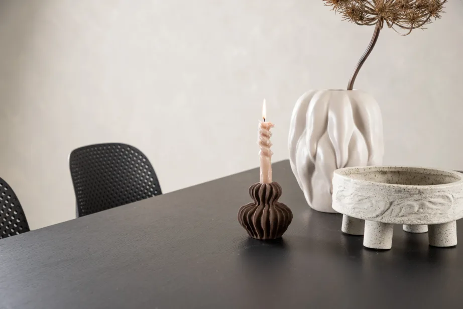 Must ristkülikukujuline söögilaud Vail ja 6 musta plastikust tooli Baltimore, GR22962 – 11