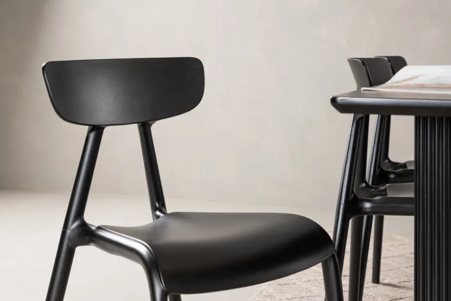 Must ristkülikukujuline söögilaud Vail kuue Ursholmen tooliga (MDF, plastik), GR22977 – 10