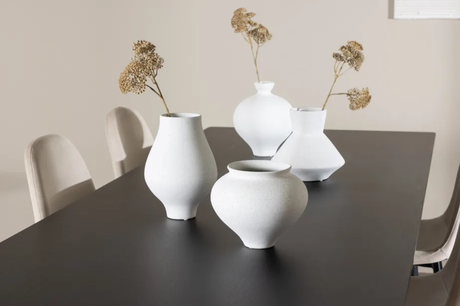 Must söögilauakomplekt Ellis kuue beeži sametist tooliga, GR24612 – 10