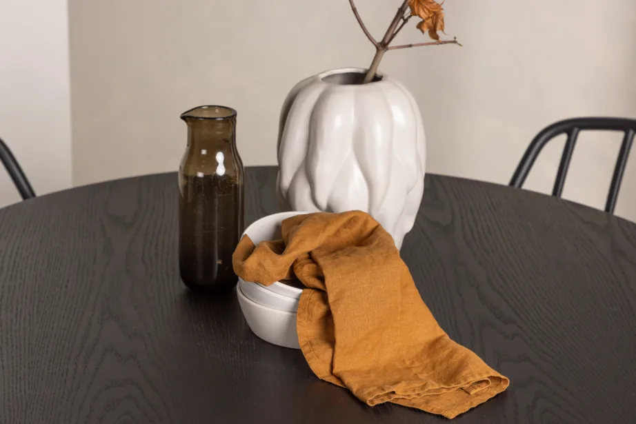 Must ümmargune söögilaud Olivia ja Dyrön toolid (4 tk), MDF-plaat ja plastik, GR23098 – 10