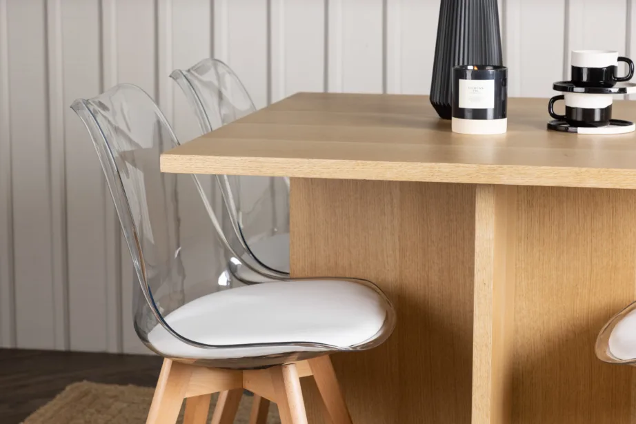 Neljakohaline söögilauakomplekt Leo tammepuidu tooni MDF ja läbipaistvate PET toolidega Edvin, GR23581 – 6