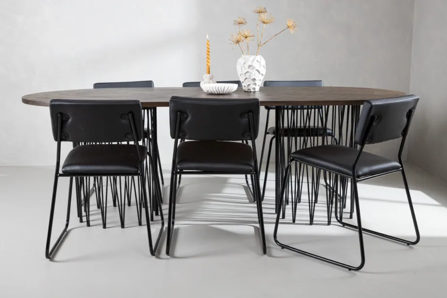 Ovaalne mokkatoonis söögilaud Stone metalljalgadega ja must kunstnahast tool Kenth, GR22821 – 8