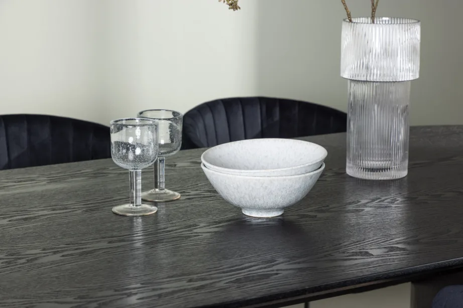 Ovaalne must MDF söögilaud Isolde ja velvetkattega söögitool Selma, GR23618 – 10