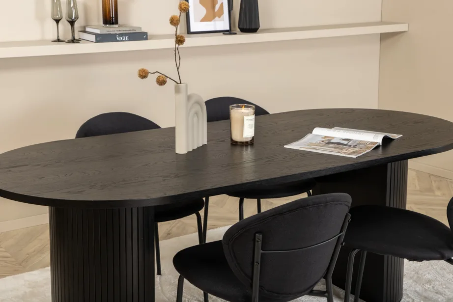 Ovaalne must söögilaud Bianca koos nelja musta Vault tooliga, GR22203 – 9